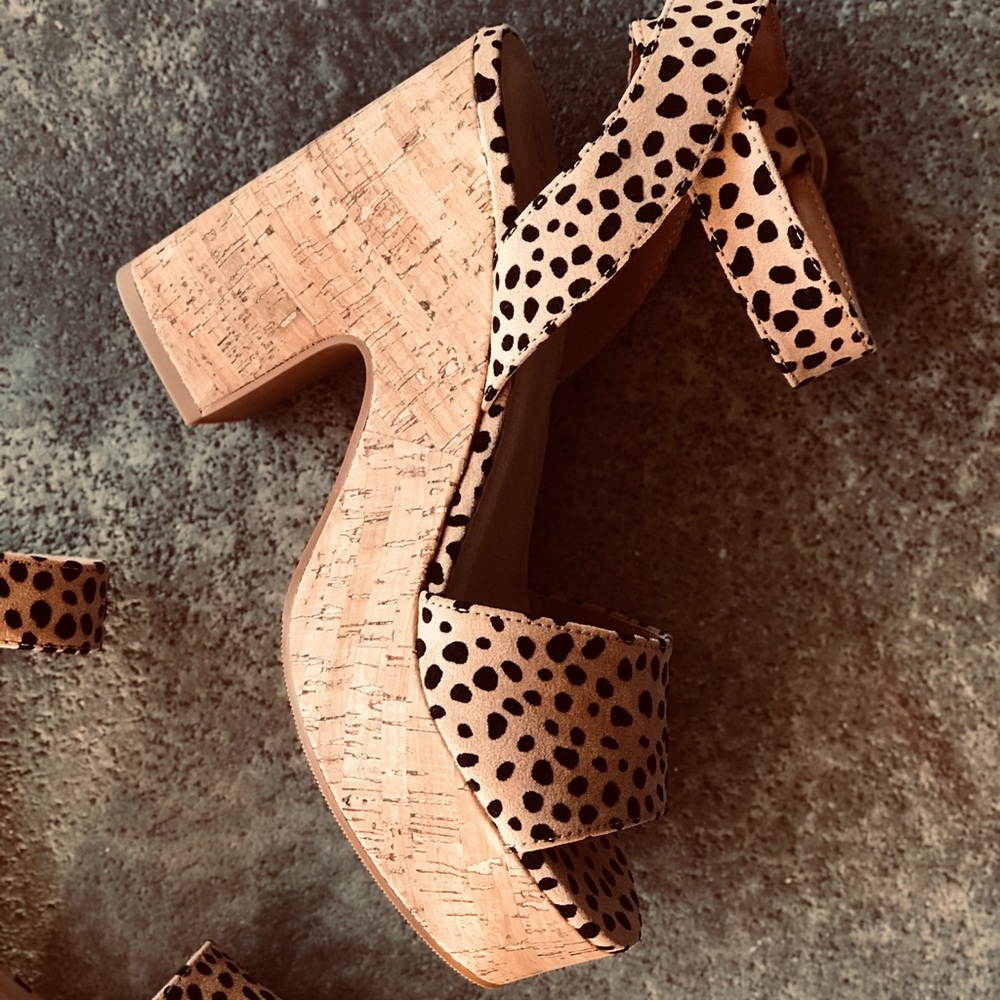 Cheetah Print Block Cork Ankle Sandal Platform - Picture 6 of 8